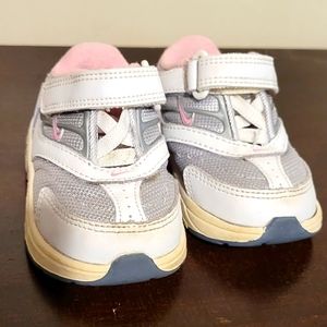 Infant Nike shoes